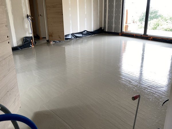 Chape liquide -Construction maison individuelle - CRT Forcalquier 04 Chape liquide -Construction maison individuelle - CRT Forcalquier 04