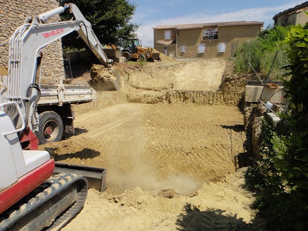 Terrassement - Construction maison individuelle - CRT Forcalquier