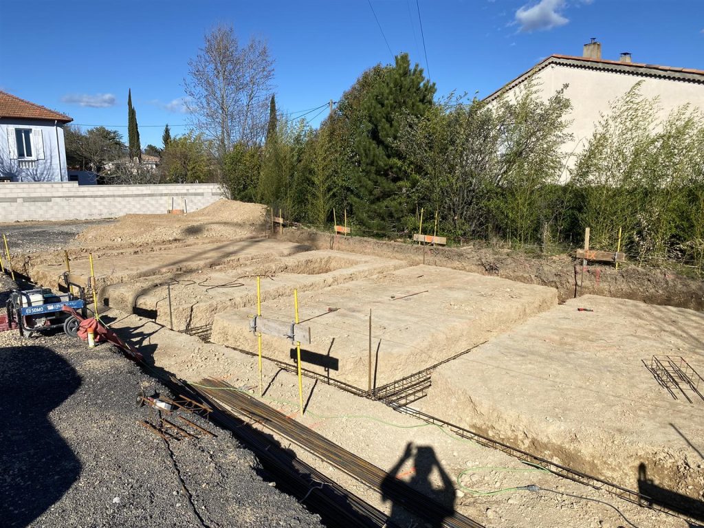 Terrassement et fondations du batiment tertiaire - CRT Volx